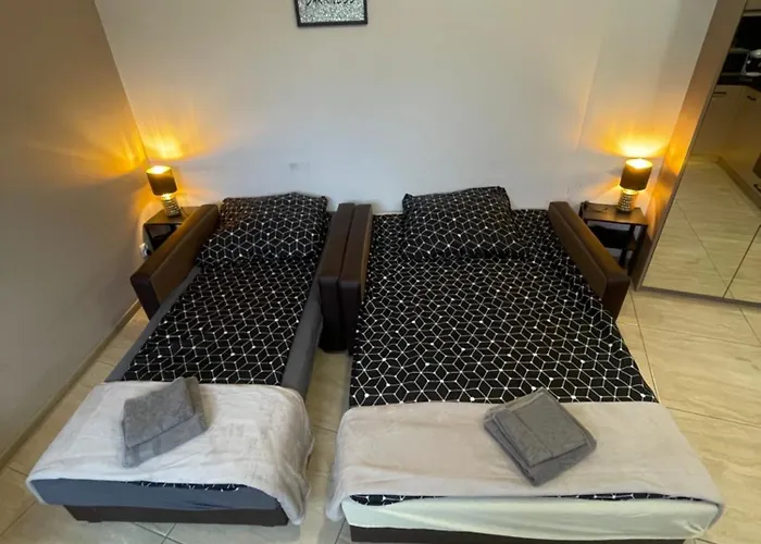 Glowackiego 10 아파트 *