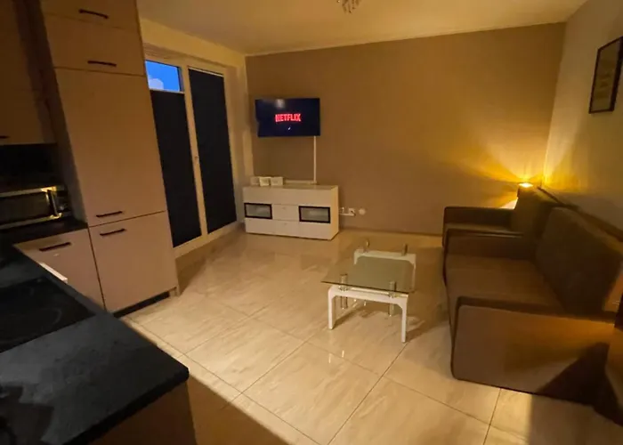 아파트 Glowackiego 10 *